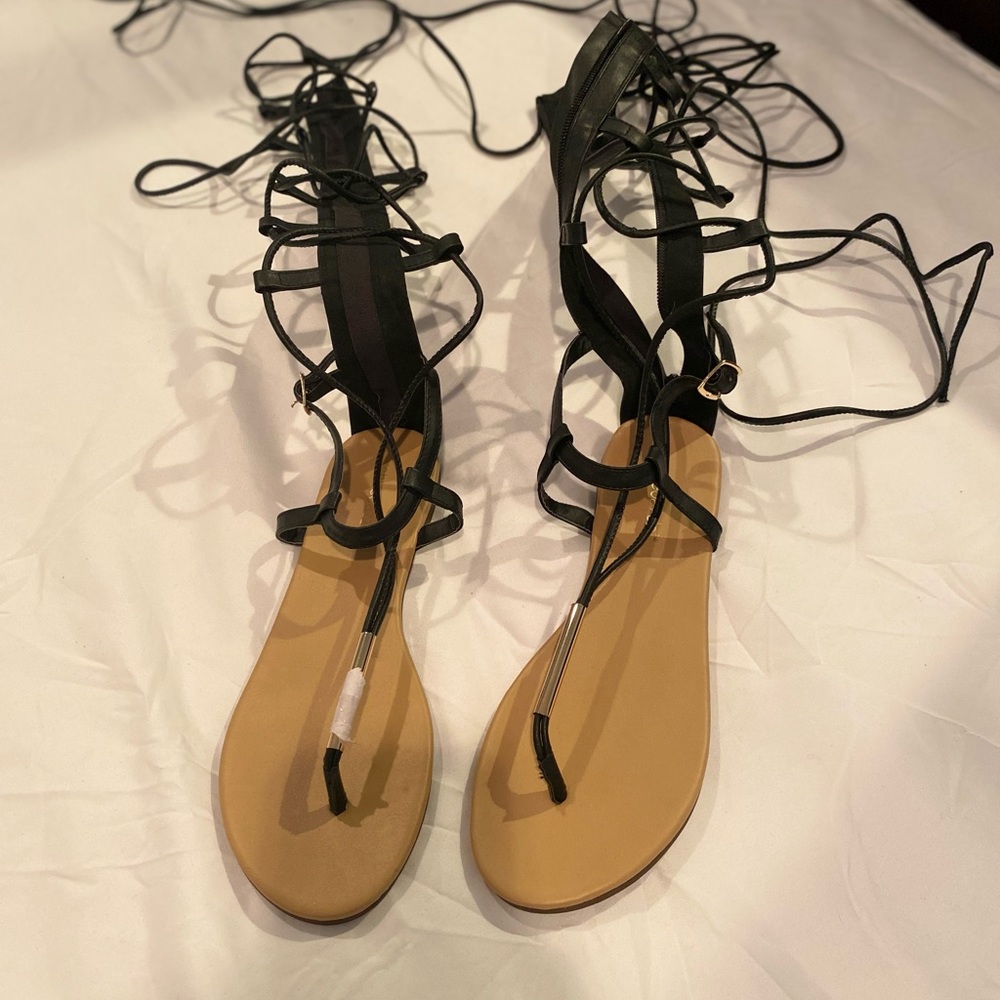 NEW Sandals - Picture 5 of 7